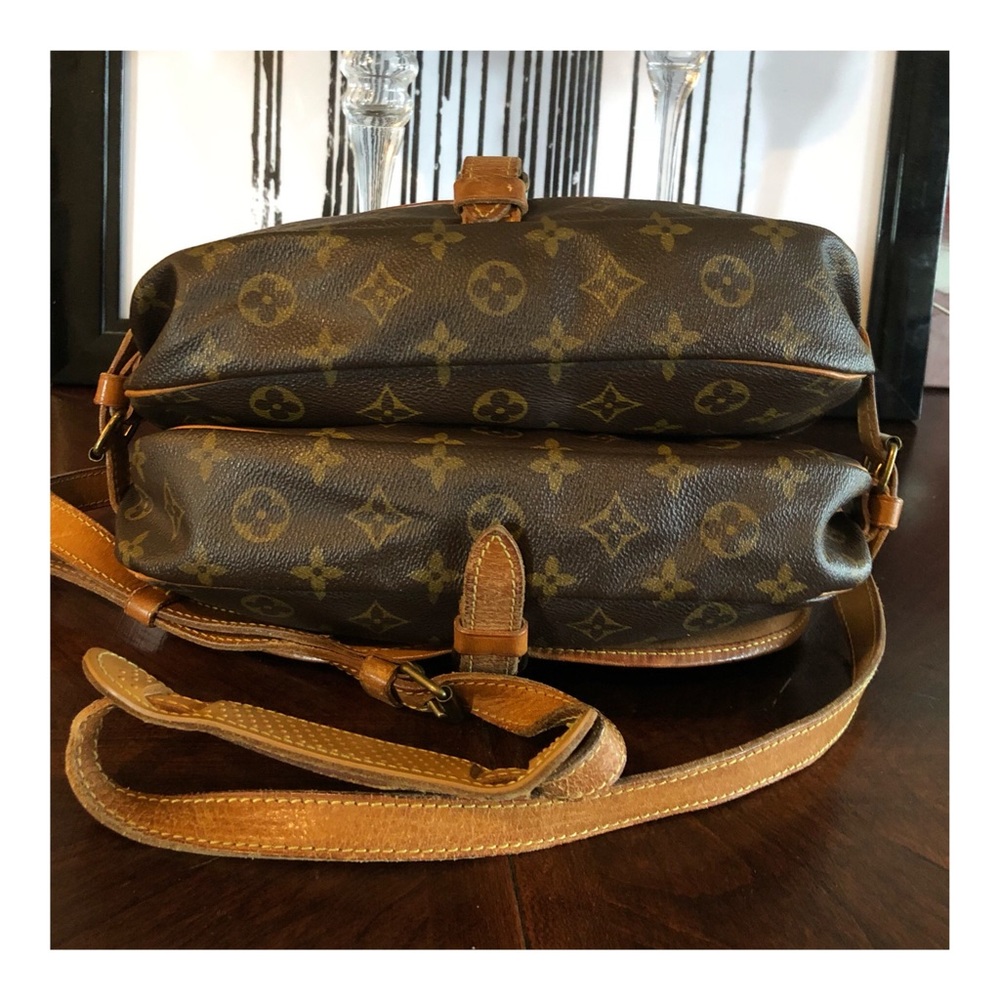💕SOLD💕AUTHENTIC LOUIS VUITTON SAUMUR 30 - Picture 5 of 8